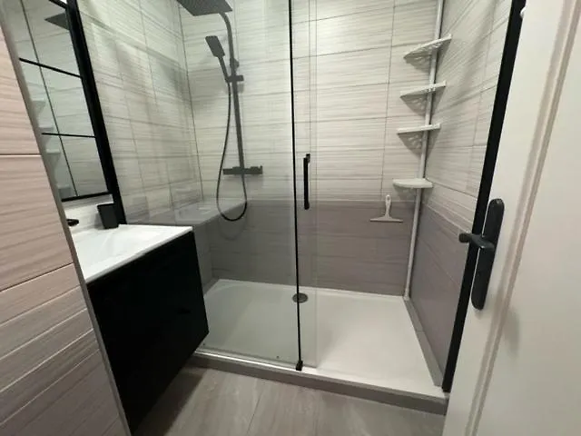 Joli 2 Chambres - 3 Piscines - 88 M2 Mandelieu-la-Napoule Apartment